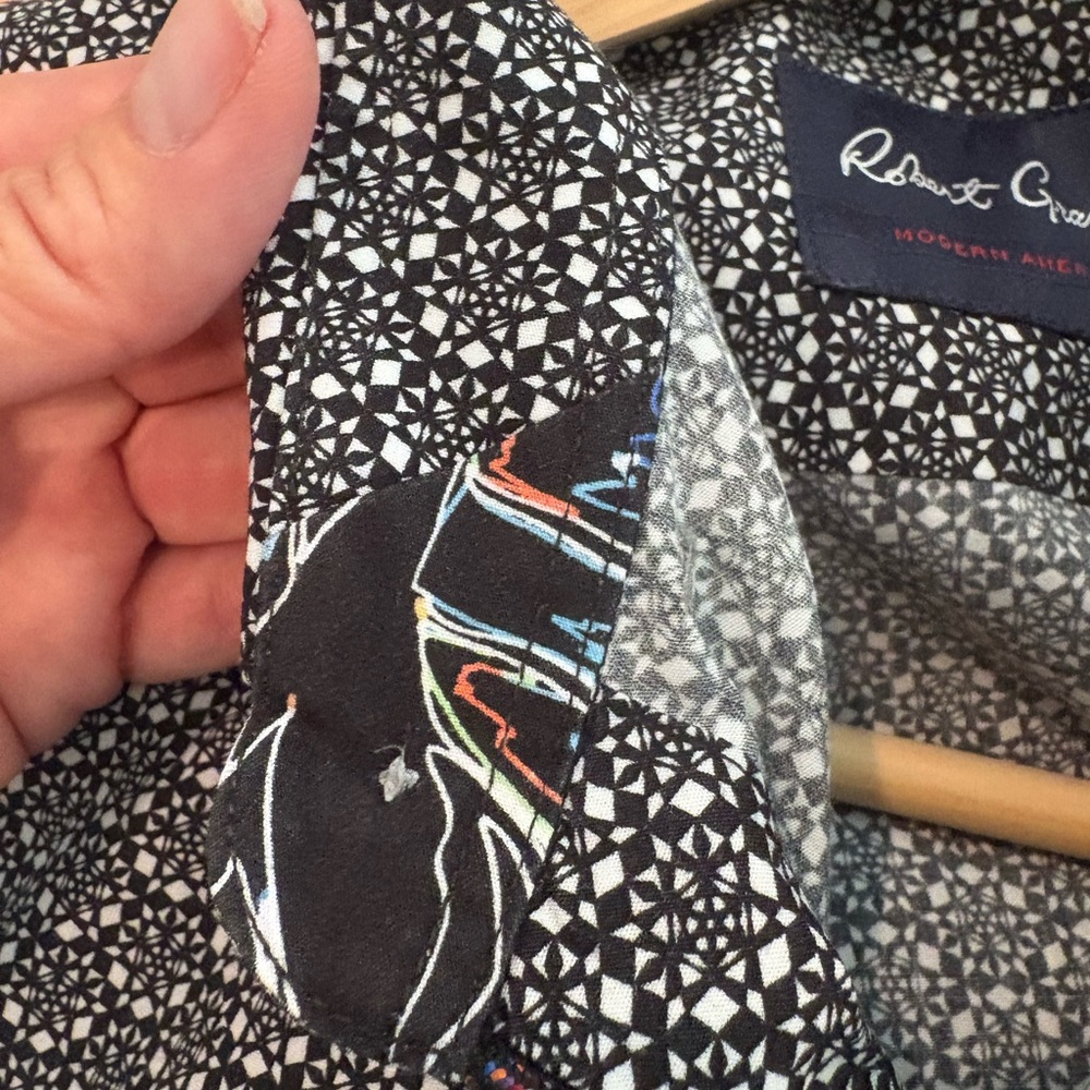 Robert Graham Black Micro-Pattern Button-Down Shirt - Picture 8 of 10
